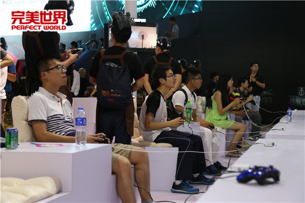 图片: 图七、完美世界试玩区人气爆棚.JPG